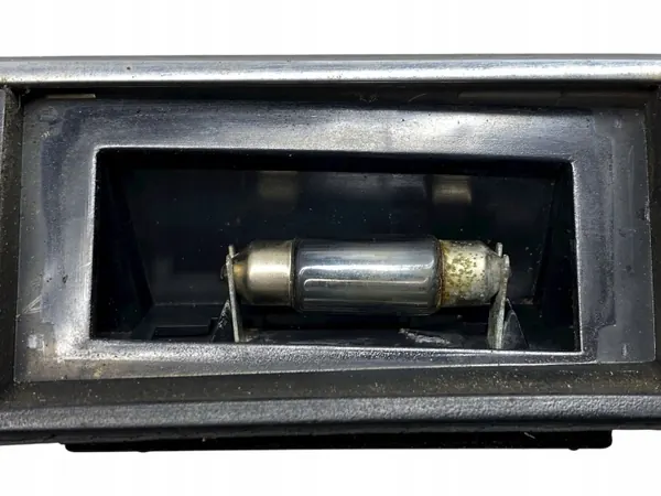 Luz de matrícula OEM MDV89309 Mini - Usado image 6