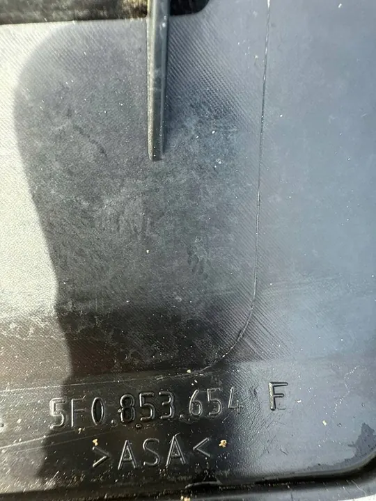 SEAT OE Grille 5F0853654F 9B9 image 9