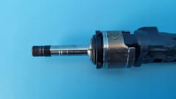 Benzine-injector OEM 9841159780 voor Opel Mokka II B 1.2 image 4