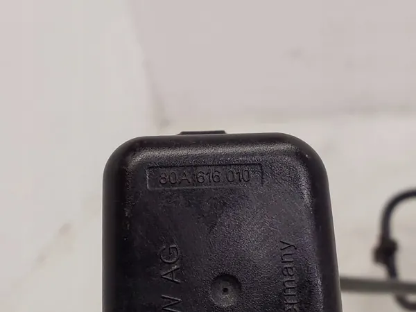 Audi e-tron ilmanottoletku OEM 4KE616091B image 3