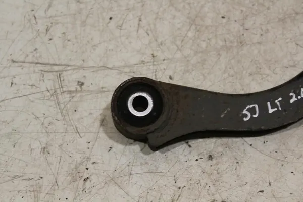 Braccio di controllo posteriore sinistro Subaru Forester IV SJ 2.0R OEM image 2