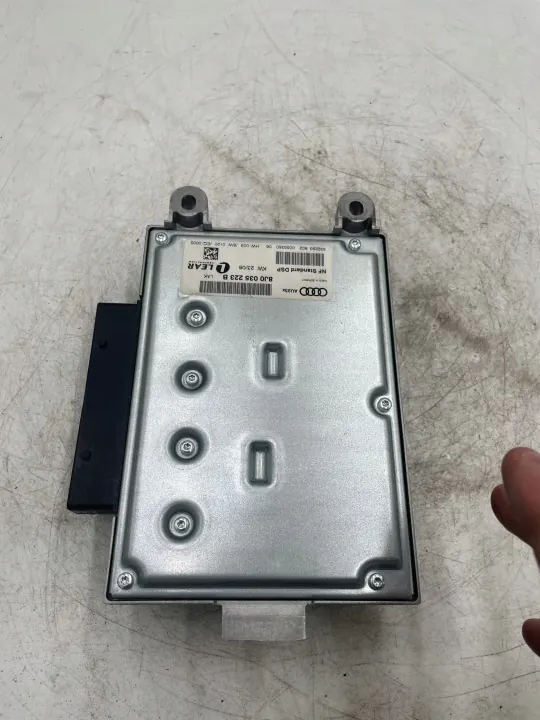 Radio Versterkermodule Audi TT 8J OEM 8J0035223B image 5