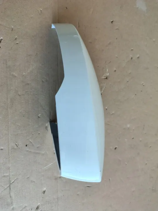 VW T-Roc Spiegelabdeckung OEM 2GA Rechte Seite Gebraucht image 3