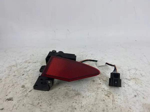 Tesla Model S 2016 Bakreflektor OEM 104276696H image 6
