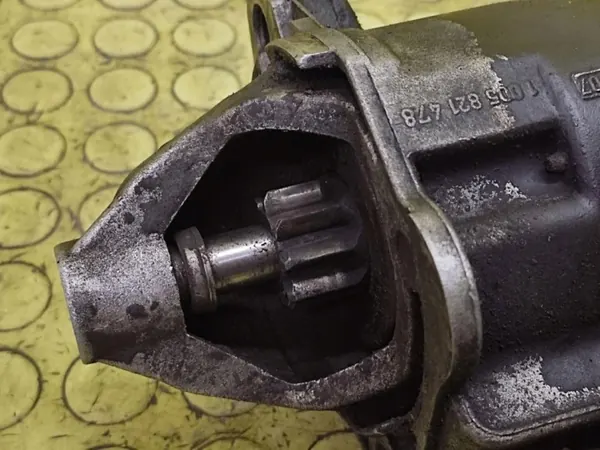 Audi Startmotor OEM 0001110106 för A4 B5 1.9 TDI image 5