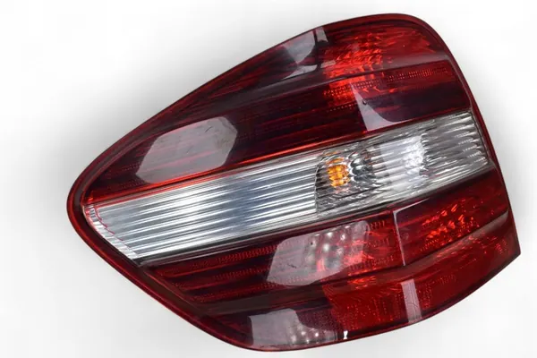 MERCEDES ML W164 LINKER ACHTERLICHT 164 image 3