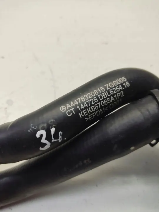 Manguera del Calentador Mercedes-Benz OEM A4478320815 - Usado image 5