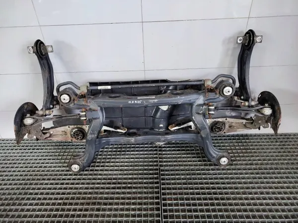 Taka-akselin palkki OEM A2463500400 Mercedes CLA image 2