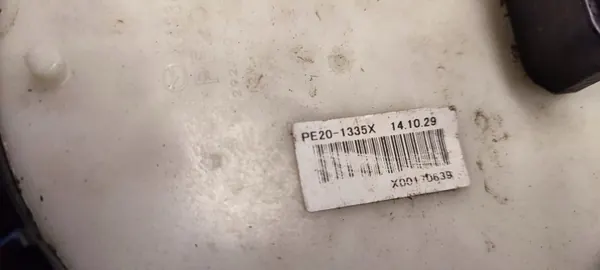 Réservoir Mazda 3 OEM B45A-42110 PE20-1335X image 8