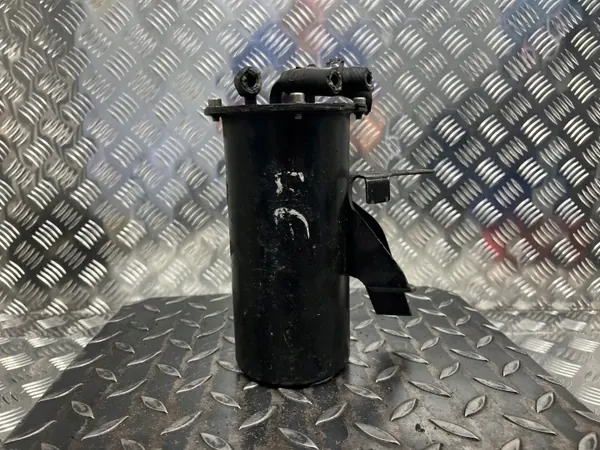 Fuel Filter Housing VW Passat B6 3C0127400A image 3