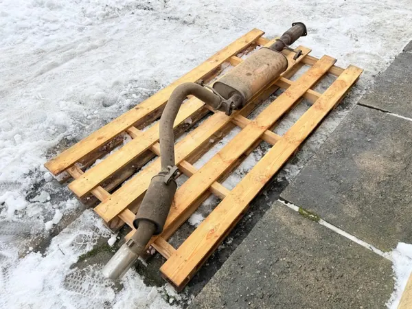 Pakoputken vaimentin OEM 7GM338A Cadillacille image 7