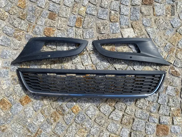 Griglia Anteriore VW Polo V Sinistra Destra 6R0853665D 6R0853666D image 2