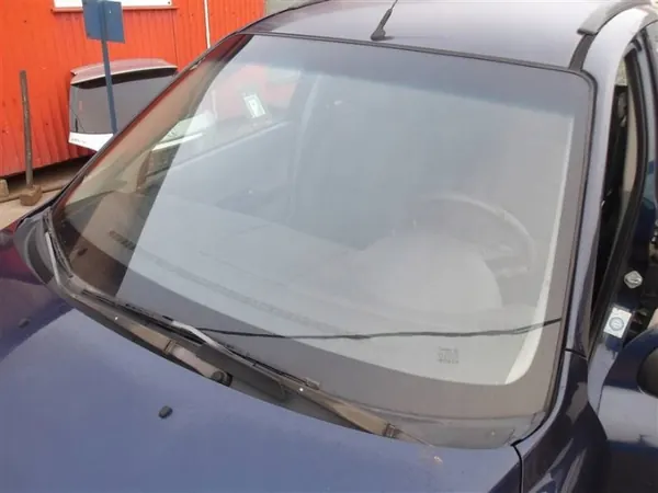 Pare-brise avant KYG pour Mazda 2 - OEM DY d'occasion image 2