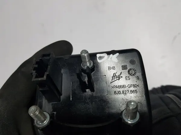 Poignée de coffre SEAT OEM 6J0827565 pour Ibiza/Toledo image 3