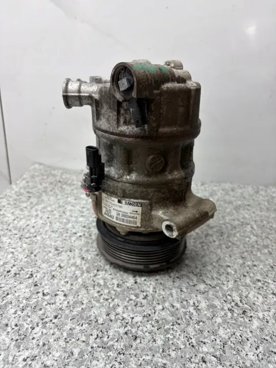 AC Compressor Opel Astra K 2015-2019 39034464 1.6 CDTI image 2