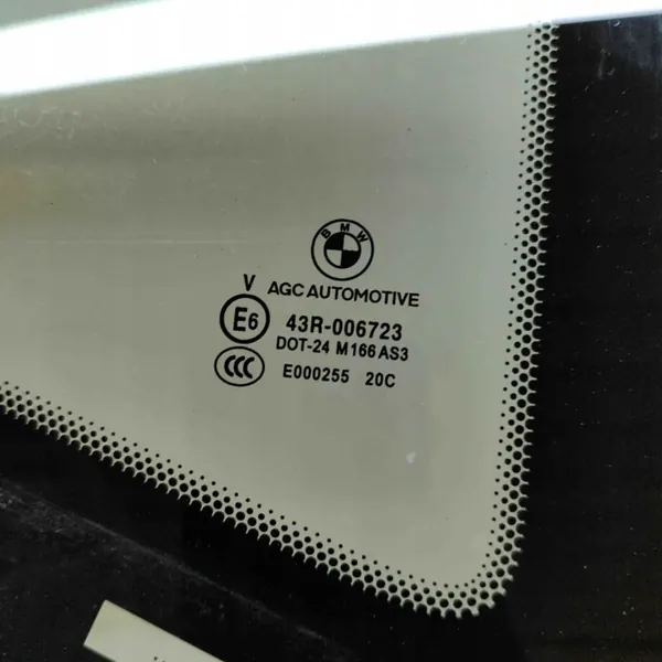 Ventana Trasera Derecha Usada OEM 7288192 BMW i3 image 4