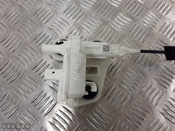 Lås 2015 Mercedes C Class W205 a0999068600 image 2