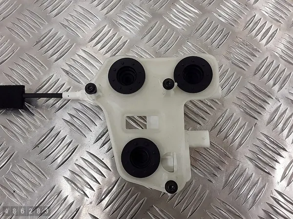 Lås 2015 Mercedes C Class W205 a0999068600 image 3