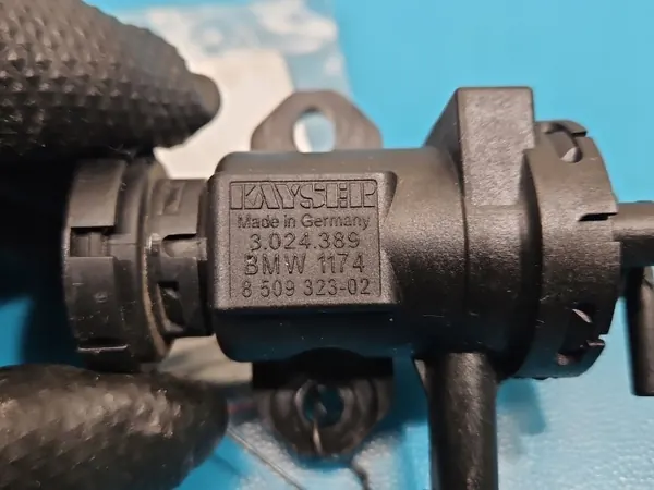 Válvula de vacío OEM 8509323 para BMW X6 E71 3.0D image 3