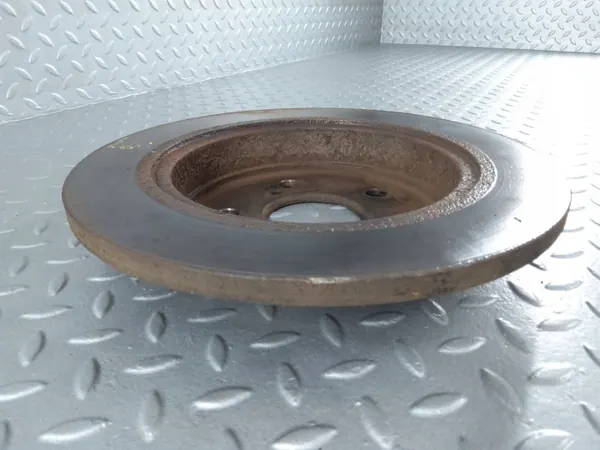 Taka jarrulevy OEM 4243178010 Toyota Corolla Crossille image 5