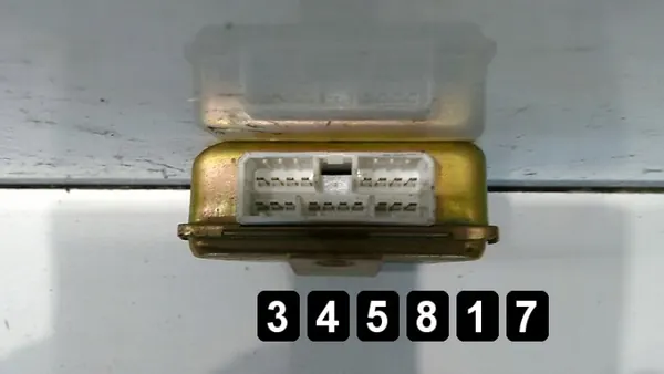 Hyundai Coupe ECU OEM AM-345817 - Käytetty image 3