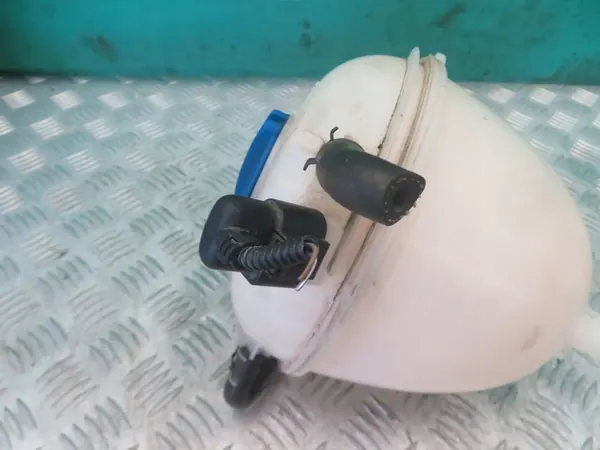 Ausgleichsbehälter VW Crafter 21R image 3