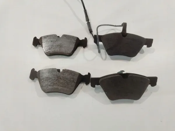 Pastilhas de travão BMW OE 34116763617 - Usadas image 2