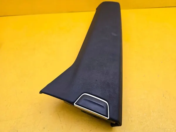 Lynk & Co 01 Console Sierstrip OEM 8889671168 Zwart image 5