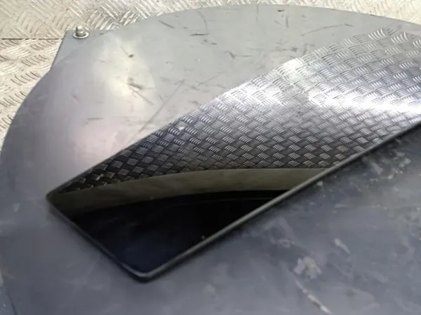 Vitre de pilier gauche Tesla Model S OEM 01 image 3
