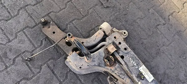Trineo de suspensión FORD OEM para Puma MK2 1.0 image 4