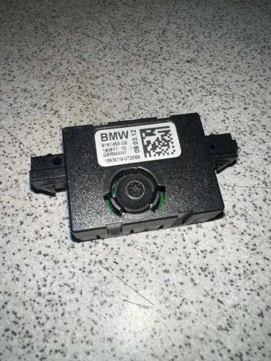 Amplificador de antena BMW OEM 16830192 para Serie 1 F20 image 2