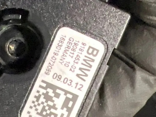 Amplificador de antena BMW OEM 16830192 para Serie 1 F20 image 3