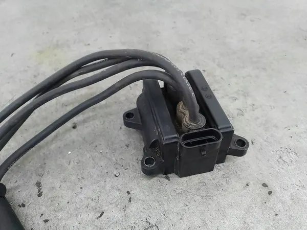 Bobina de encendido Renault Clio II FL 1.2 16V OEM 8200084401-E image 2