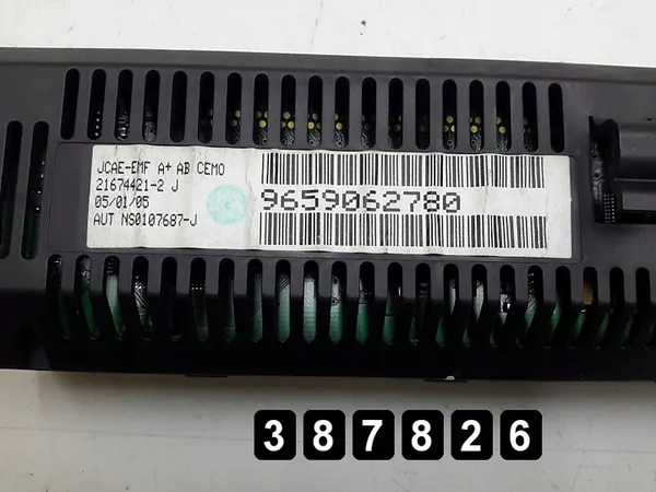 Écran d'affichage Citroen C4 2005 image 5