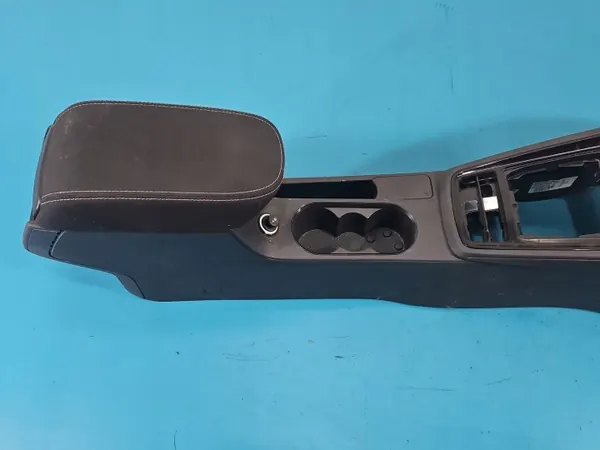 Reposabrazos túnel OEM IMPRK1553658 para Skoda Kamiq image 3