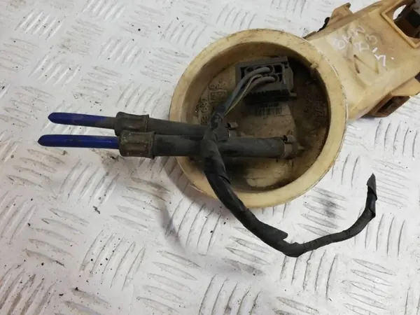 BMW Z3 E36 1999 Polttoainepumppu image 3