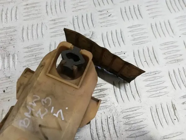 BMW Z3 E36 1999 Polttoainepumppu image 4