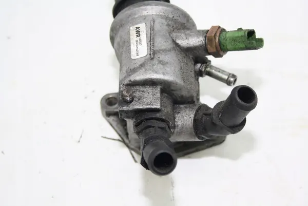 Involucro del termostato Alfa Romeo 159 1.9 16V JTDM 55202510 image 3