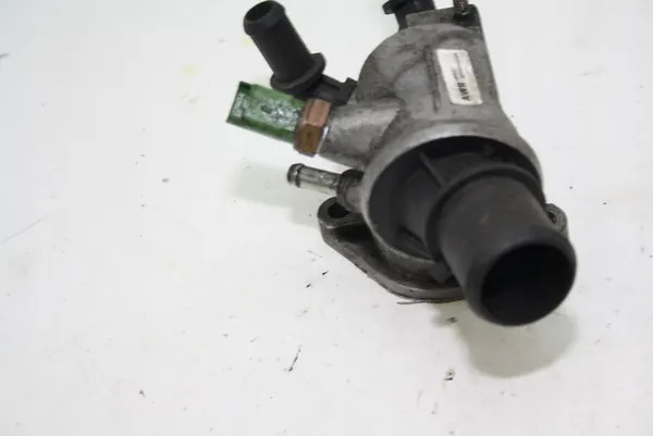 Involucro del termostato Alfa Romeo 159 1.9 16V JTDM 55202510 image 4