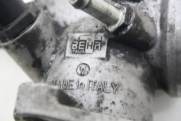 Involucro del termostato Alfa Romeo 159 1.9 16V JTDM 55202510 image 8