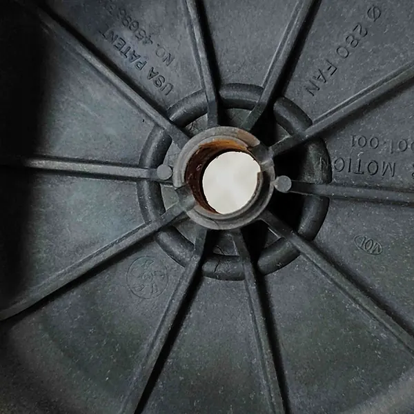 Kylarrubrik Audi V8 4.2L 1988 OEM 4569631 image 5