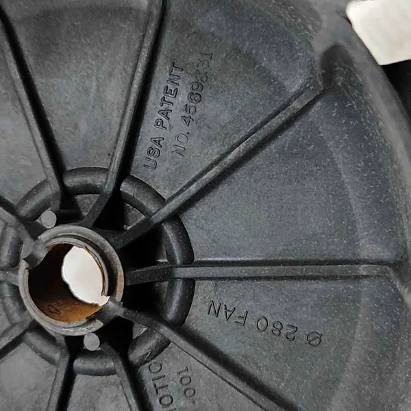 Kylarrubrik Audi V8 4.2L 1988 OEM 4569631 image 7