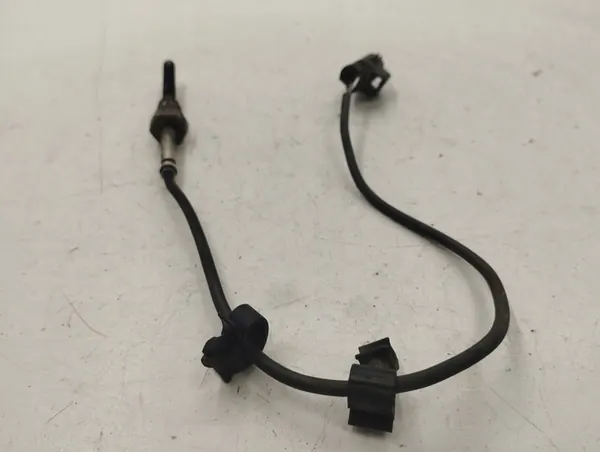 Sensor de temperatura de escape Volvo XC90 2006 OEM 30729648a image 5