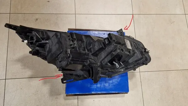 VASEN ETUVALO OPEL ZAFIRA C LIFT LED 16-19 13472662 image 2