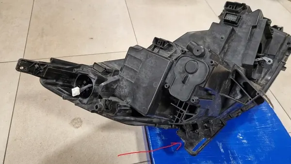 VASEN ETUVALO OPEL ZAFIRA C LIFT LED 16-19 13472662 image 4