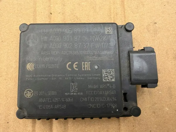 Mercedes Radar ACC Distronic OEM A0009058909 image 2