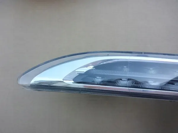 Porsche Cayenne 2010-2014 Luz Diurna Izquierda Valeo 95863118100 image 4