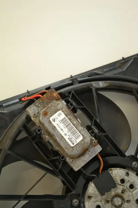 Vattenkylare Fläkt 7563259 BMW E90 E91 2.0i image 2