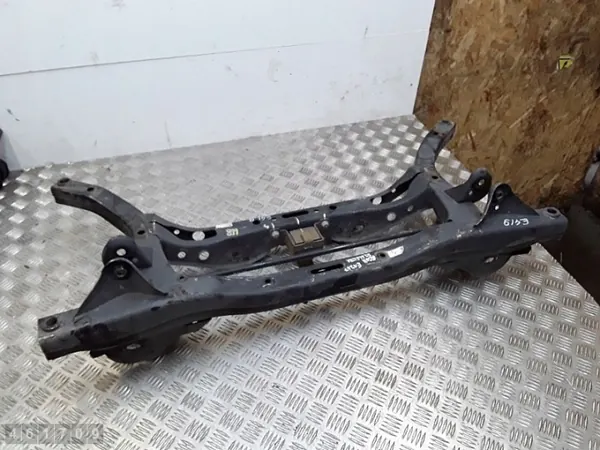 Bastidor Auxiliar Hyundai Kona OEM AM-461709 Usado image 4