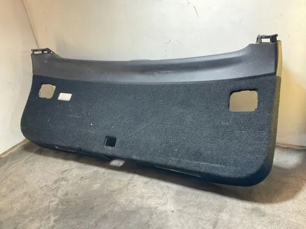 Kofferraumdeckel-Abdeckung Lexus RX OEM 6478048100 - Gebraucht image 5
